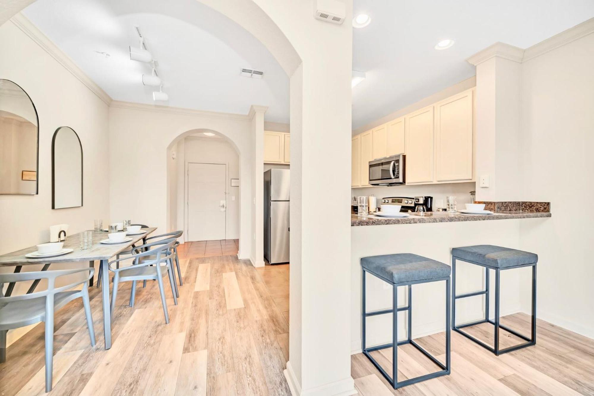 Stunning 2Br Condo With Hot Tub And Pool, Near Disney! Орландо Екстериор снимка