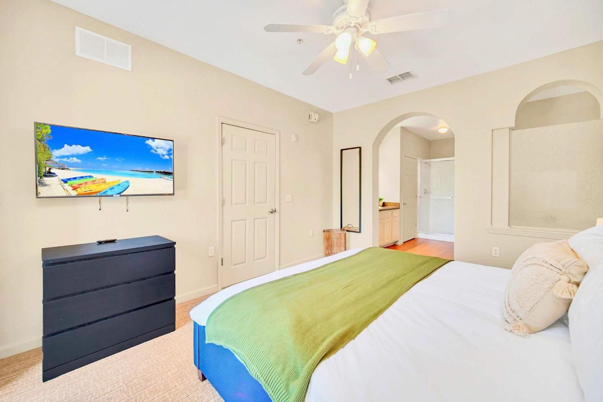 Stunning 2Br Condo With Hot Tub And Pool, Near Disney! Орландо Екстериор снимка